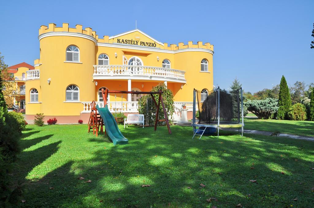 Kastély Panzió Hajdúszoboszló Extérieur photo