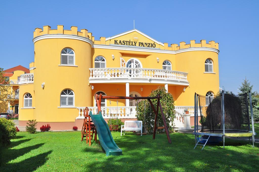 Kastély Panzió Hajdúszoboszló Extérieur photo