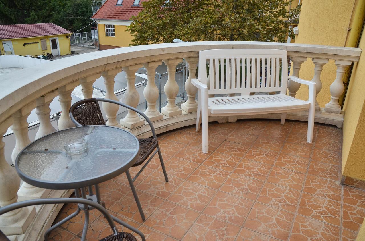 Kastély Panzió Hajdúszoboszló Extérieur photo