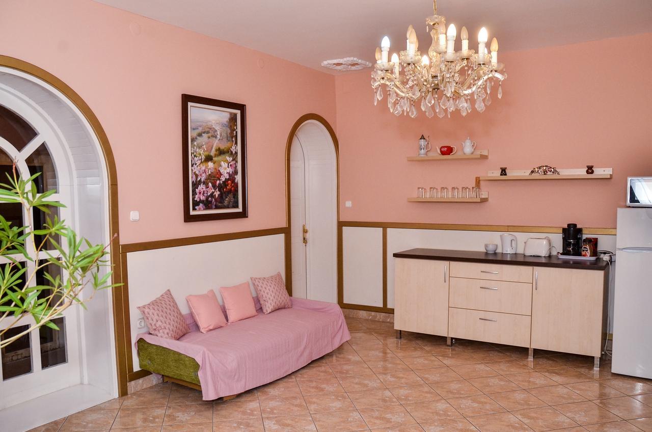 Kastély Panzió Hajdúszoboszló Extérieur photo